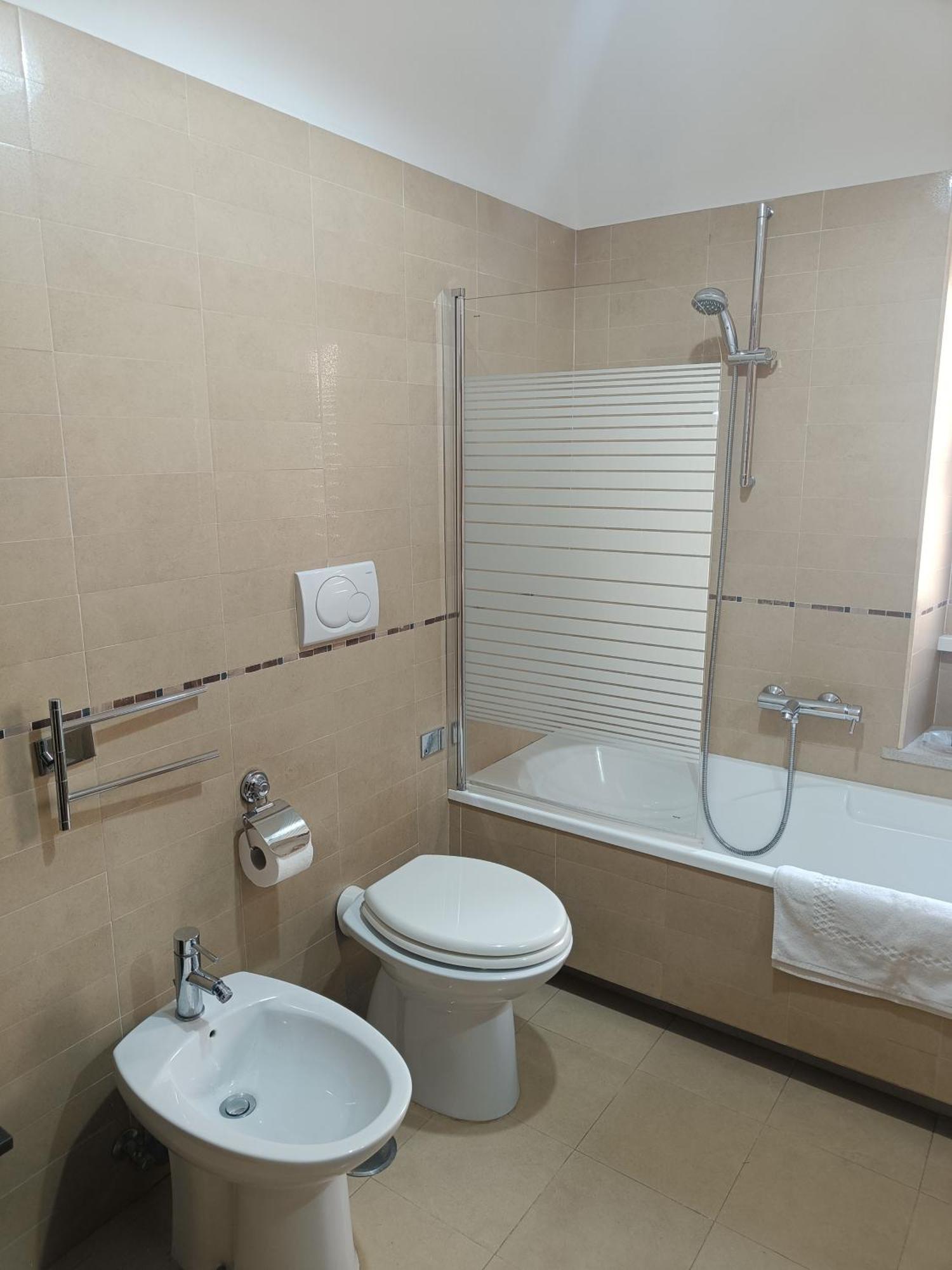 Tia Tourist Apartment Rome Buitenkant foto